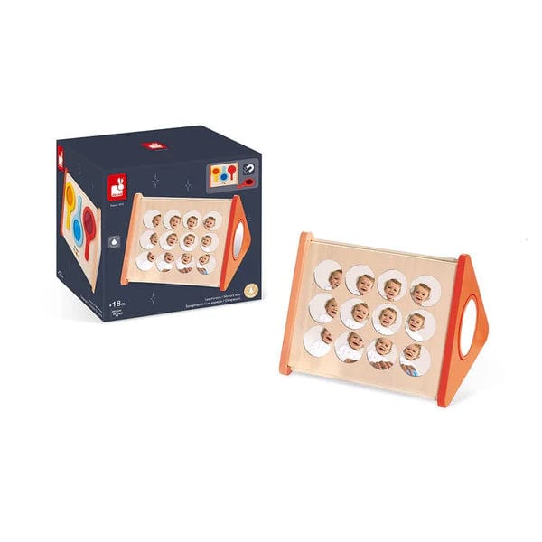 Mirrors Box